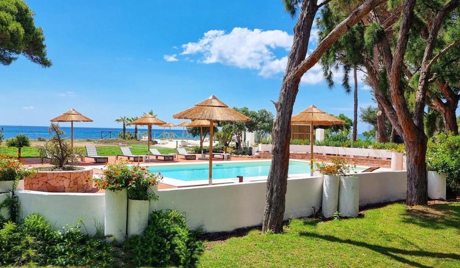 Hotel Mare Pineta Санта-Маргерита-ди-Пула Экстерьер фото